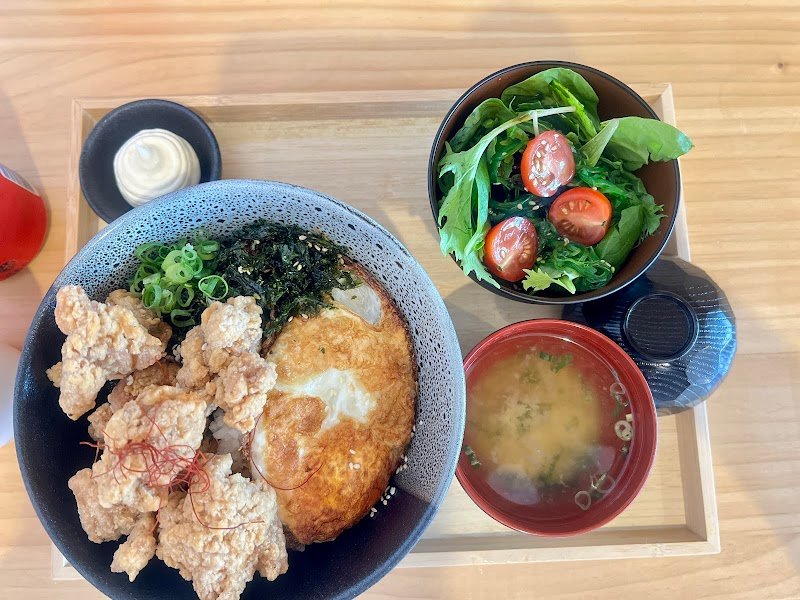 TOMO DONBURI photo 2