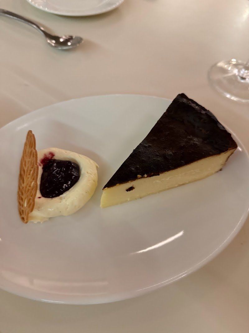 Lars Bar & Grill photo 8