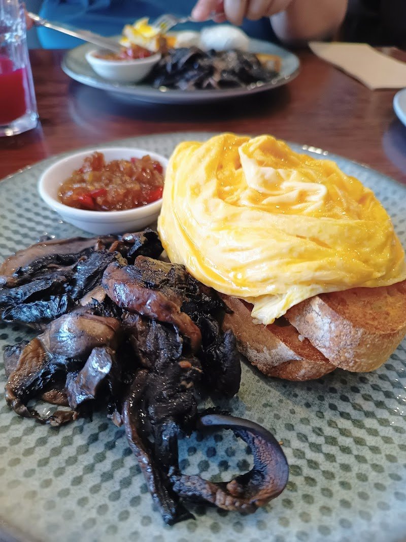 Ginger Brown photo 3