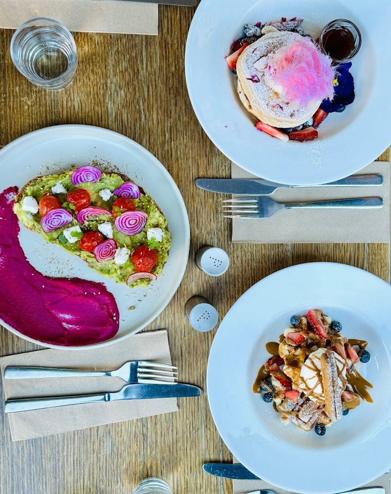 Overtime Cafe & Bar photo 2