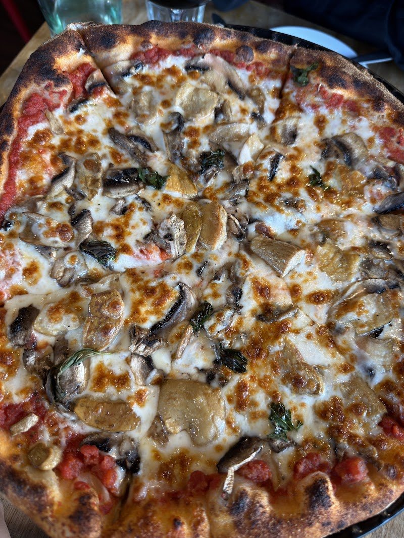 Zuccaro Trattoria Pizza Bar photo 4