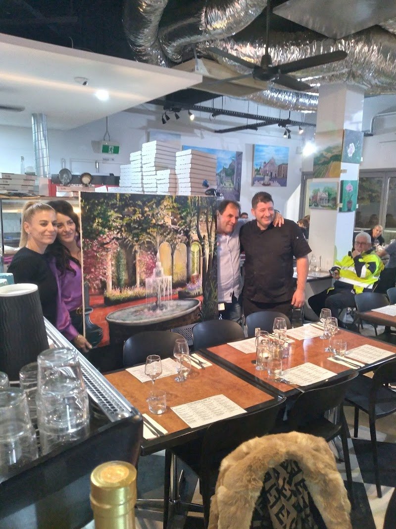 Zuccaro Trattoria Pizza Bar