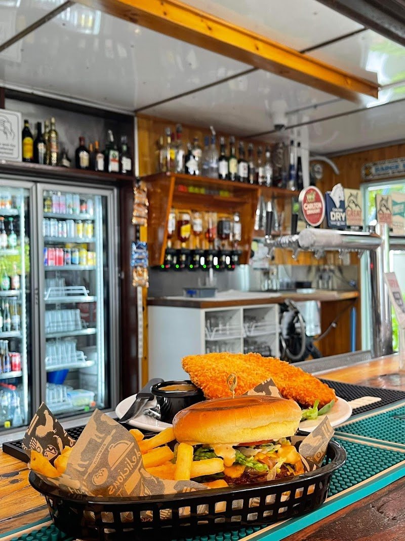 Ton's Bistro at Dinah