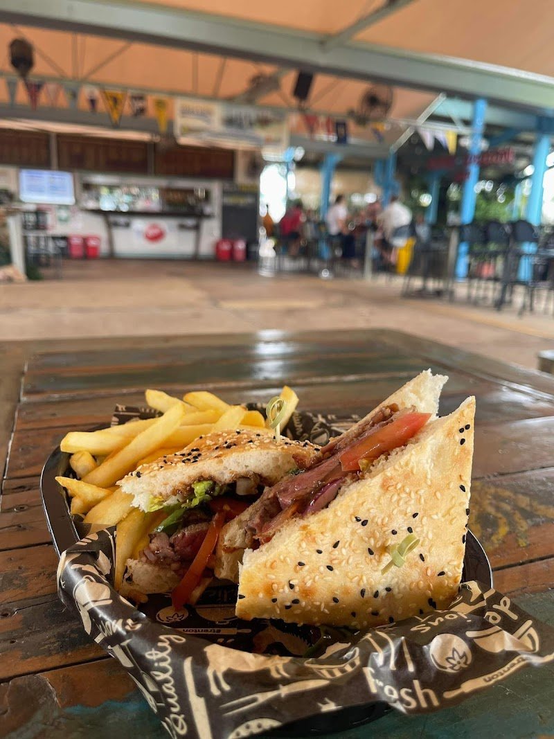 Ton's Bistro at Dinah photo 8