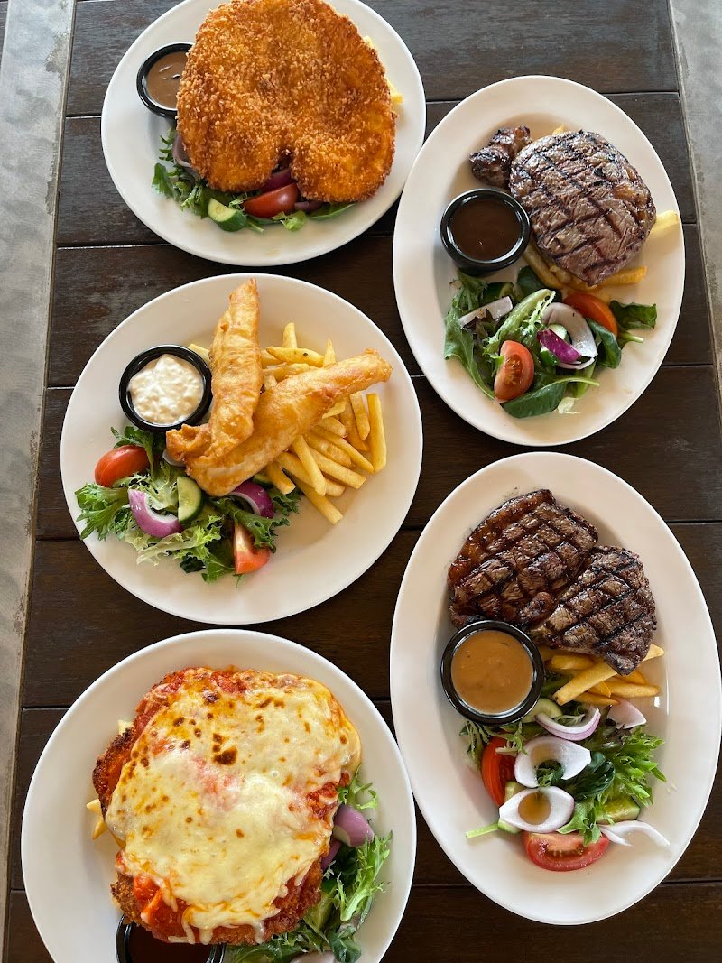 Ton's Bistro at Dinah photo 9