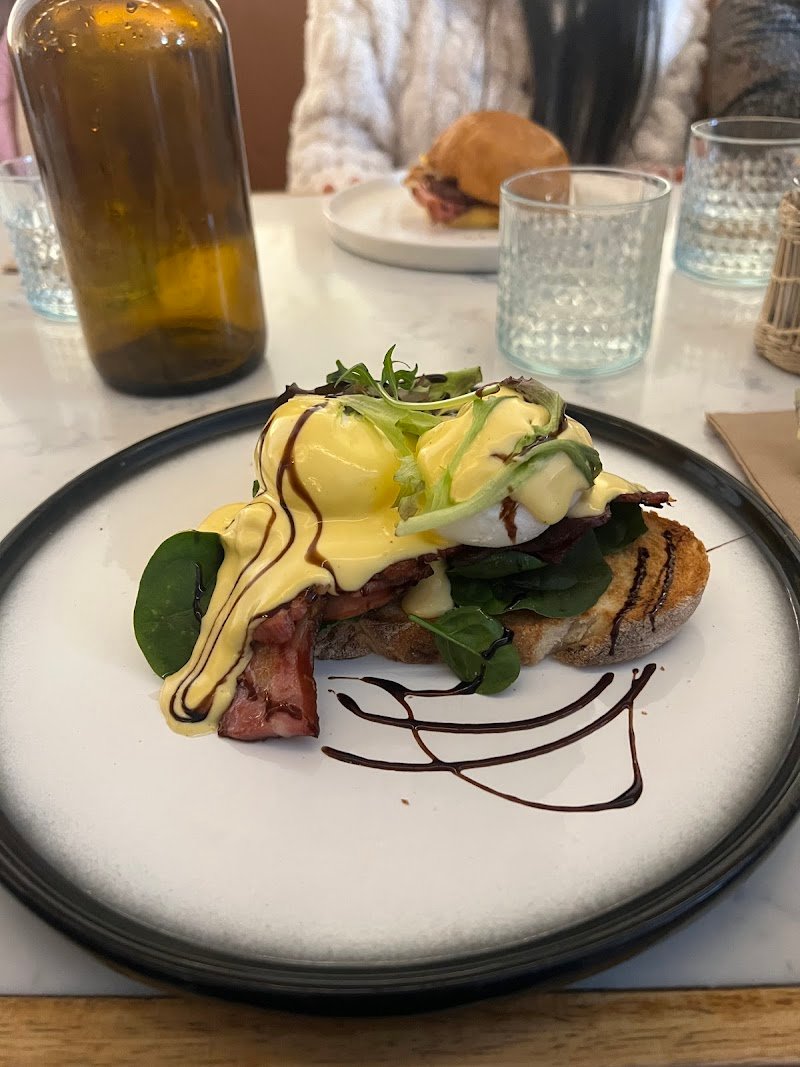 illuka Breakfast Lunch Dinner photo 9