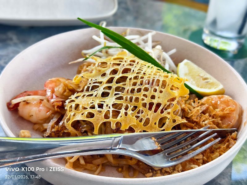 VALYN Thai Restaurant & Bar photo 2