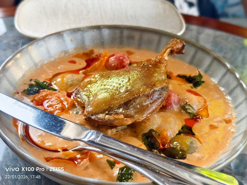 VALYN Thai Restaurant & Bar photo 4