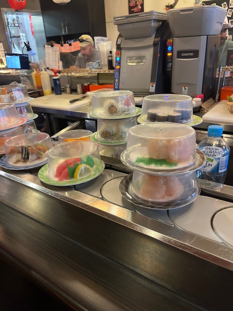 Sushi Revolution Hamilton photo 4