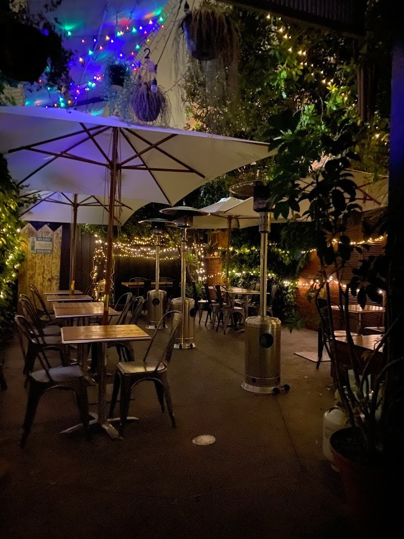 Saigon Allee photo 4