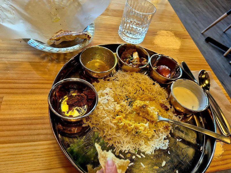 Spice on Wheels Indian Restaurant (Sandy Bay) photo 4