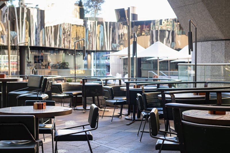 The Naked Duck Grosvenor Place (Grand Duk)