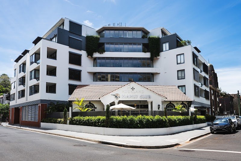 The Manly Club on Gilbert Park photo 3