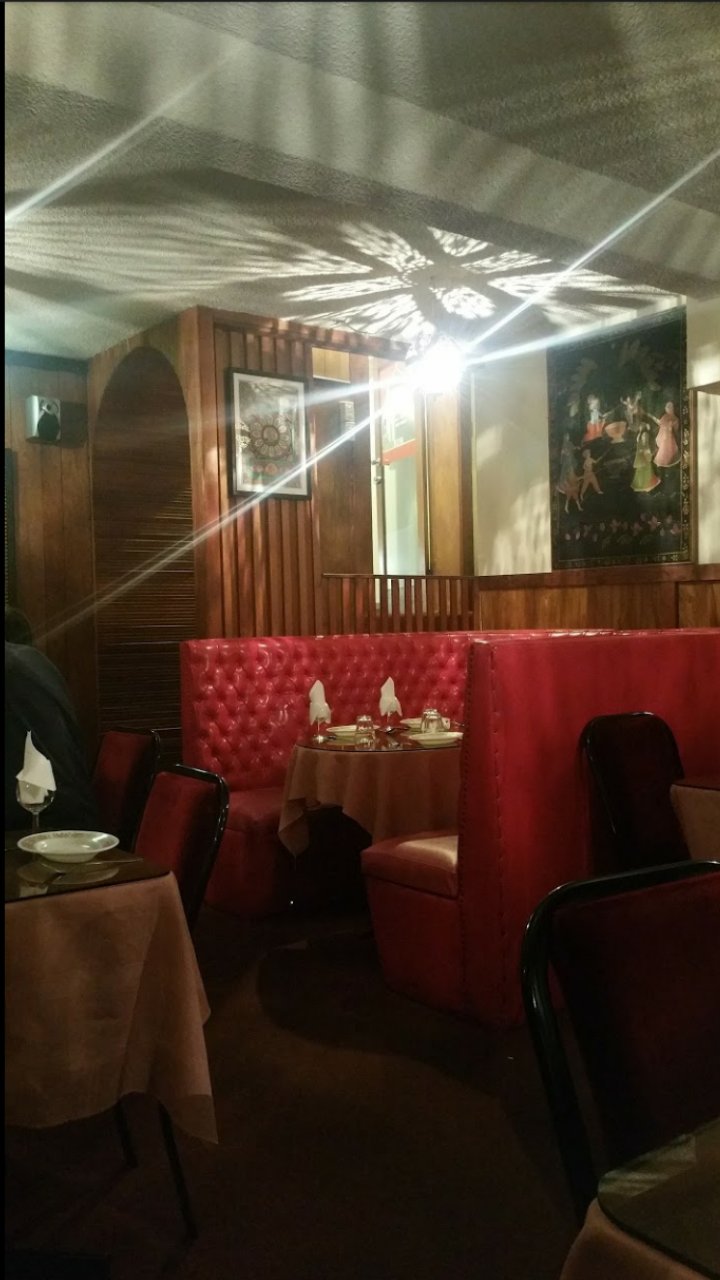 Taj Mahal Indian Restaurant