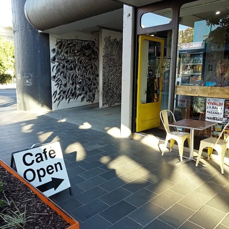 Little M Cafe photo 3