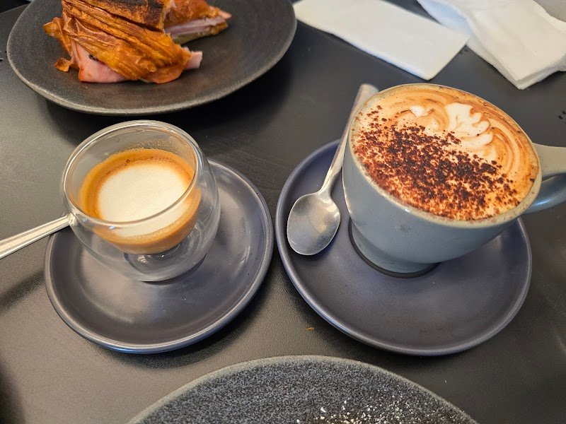 Le MONDE Bakery-Cafe photo 3