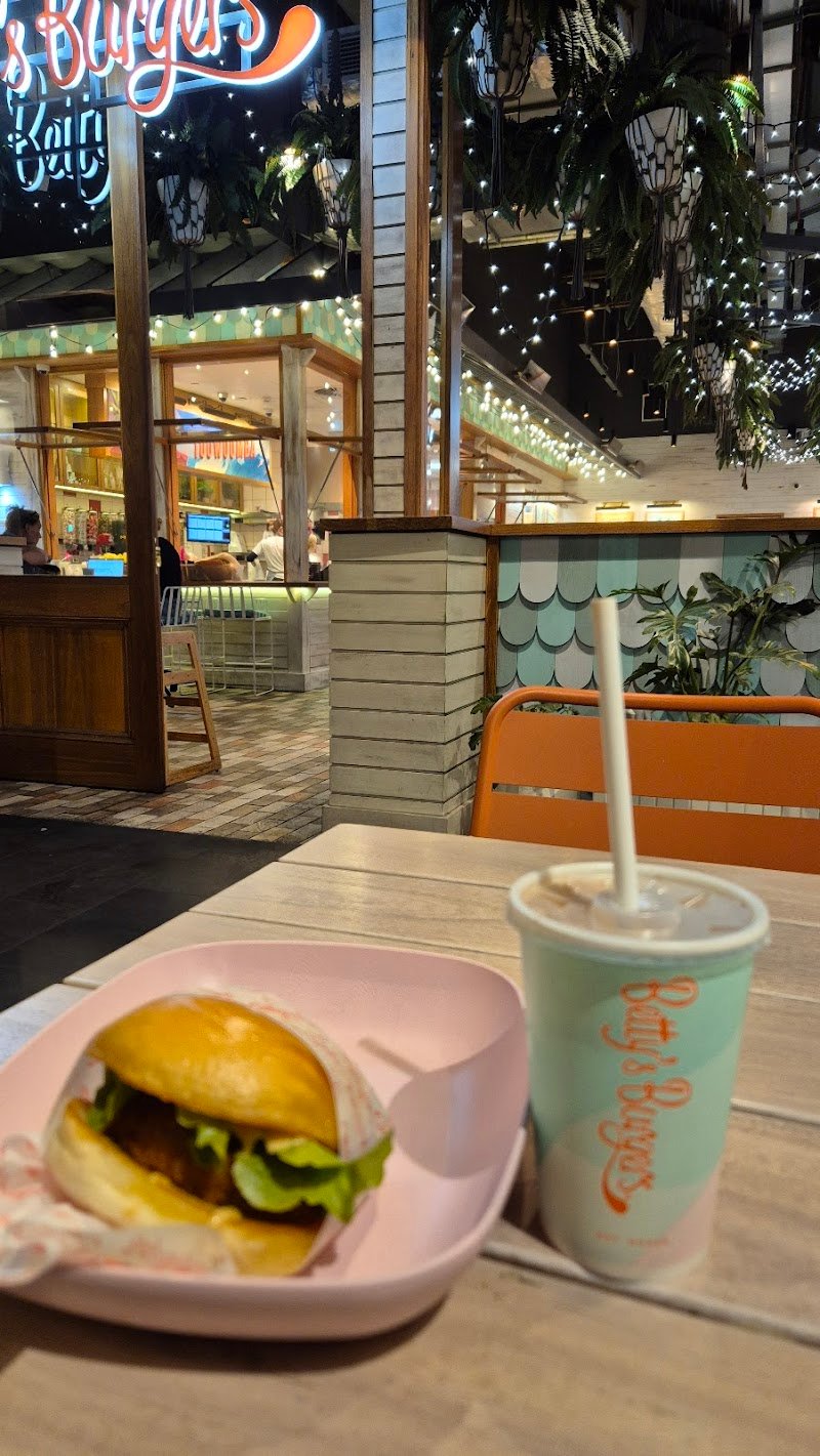 Betty's Burgers photo 9