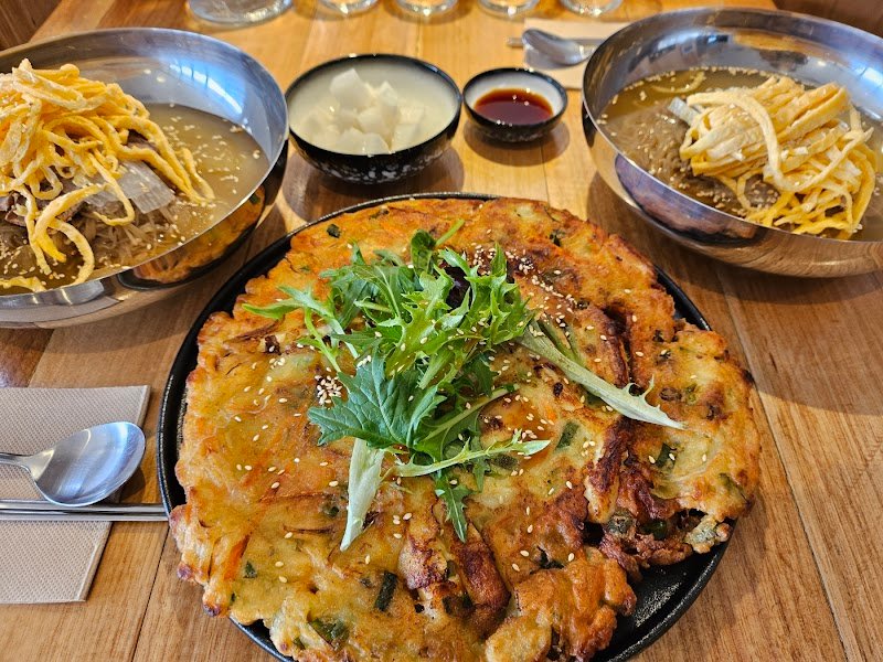 Young's Table photo 9