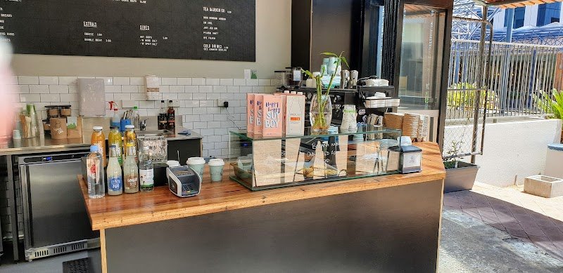 Marvie and Wolfe - Cafe