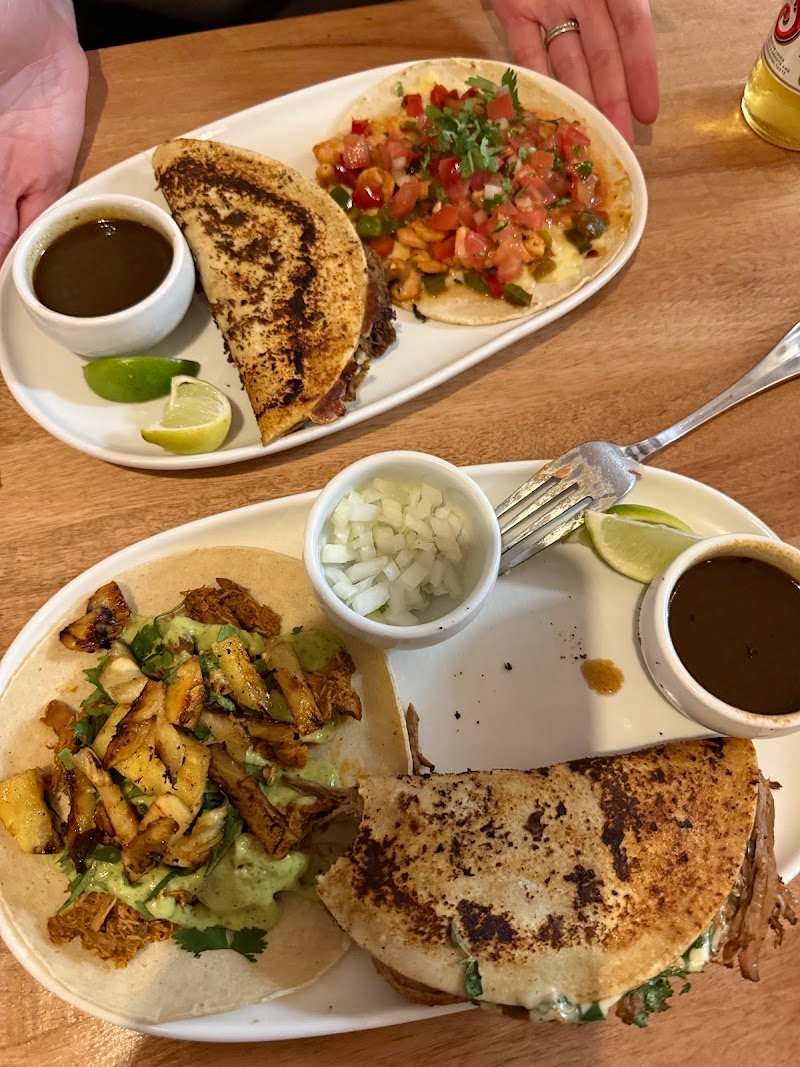 La Chiva Taqueria photo 3