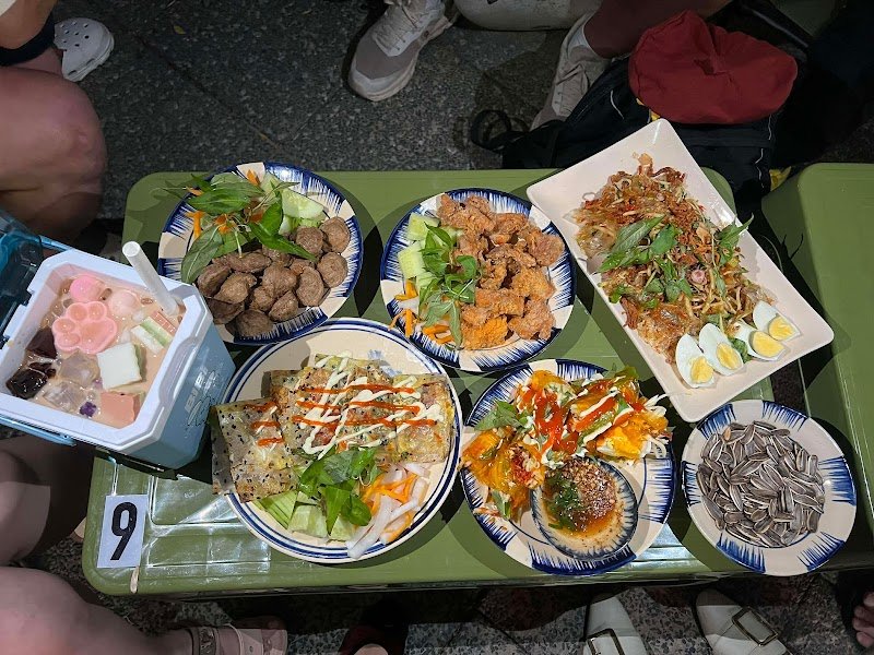 HEM STREET FOOD photo 2