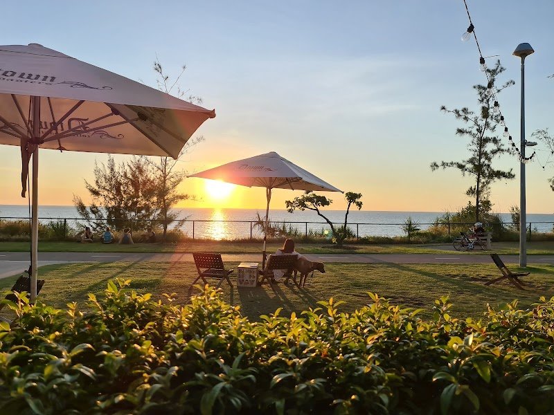 The Foreshore photo 4