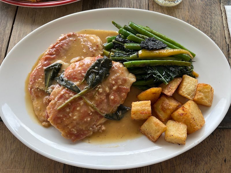 Papa Rolly's photo 9