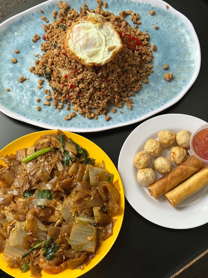 Satang Thai Takeway photo 10