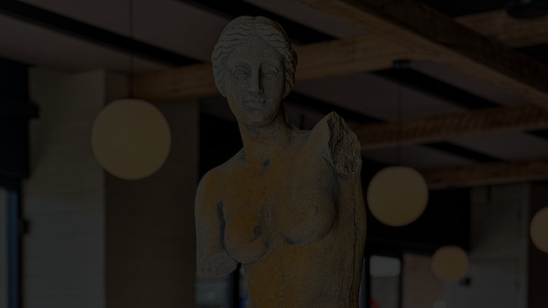 Stavros Restaurant & Bar