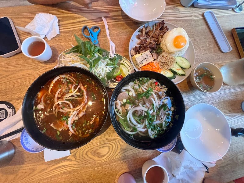 Pho Thanh Dat photo 3