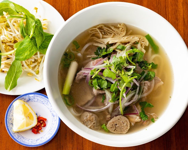 Pho Thanh Dat photo 2