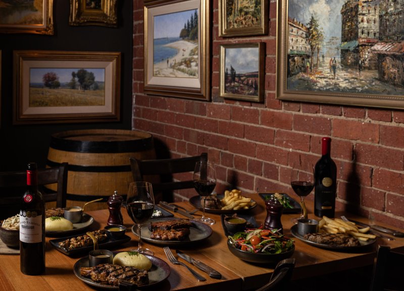 Rare Steakhouse Uptown photo 3