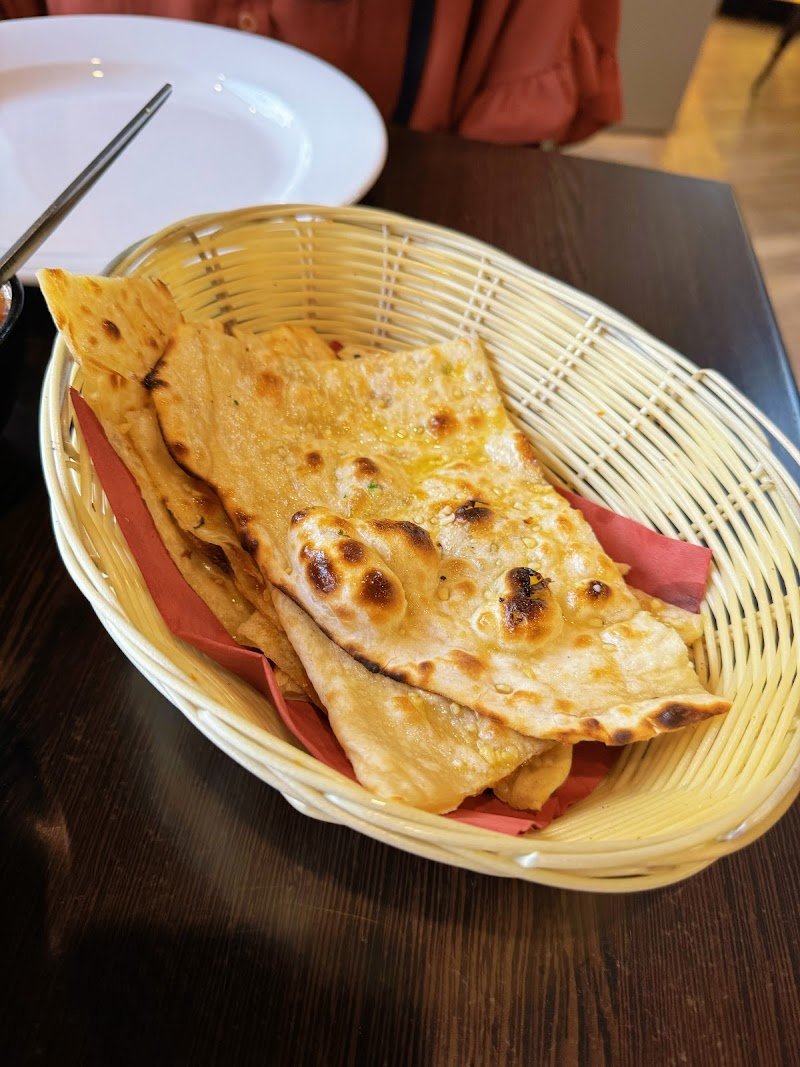 2 Fat Indians photo 8