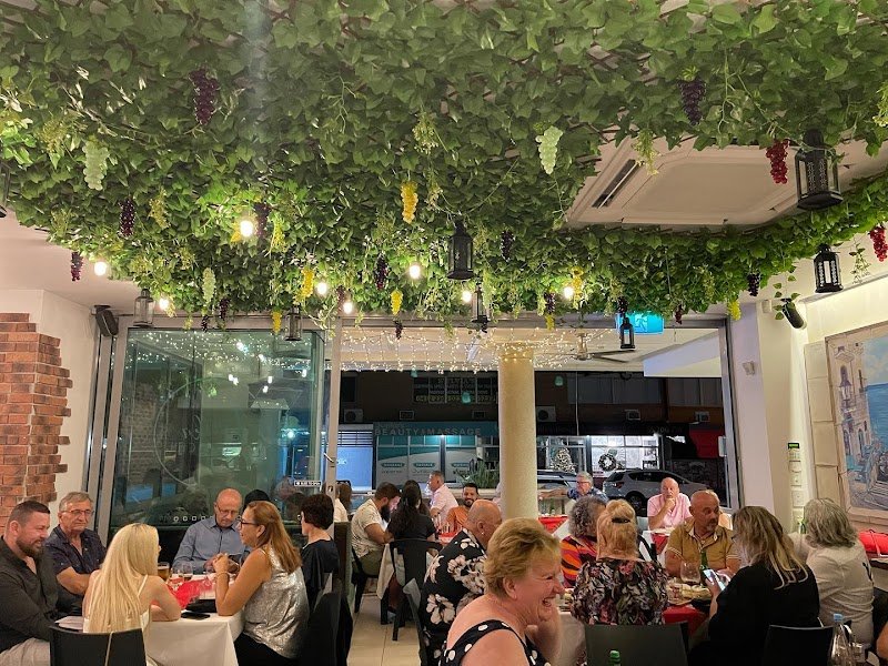 Antika Bar & Grill photo 6