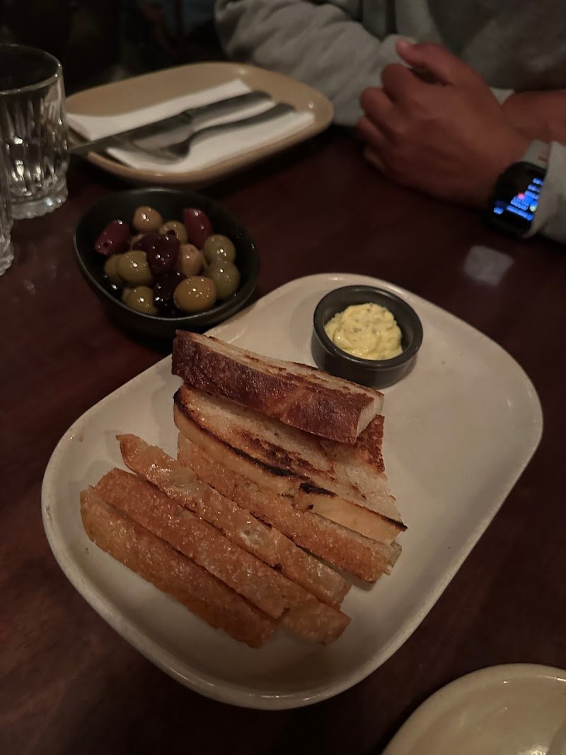 Varnish on King photo 7