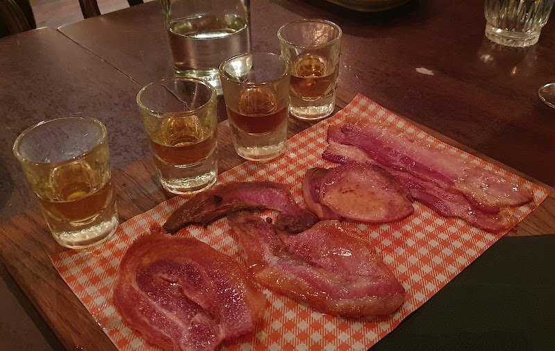 Varnish on King photo 2