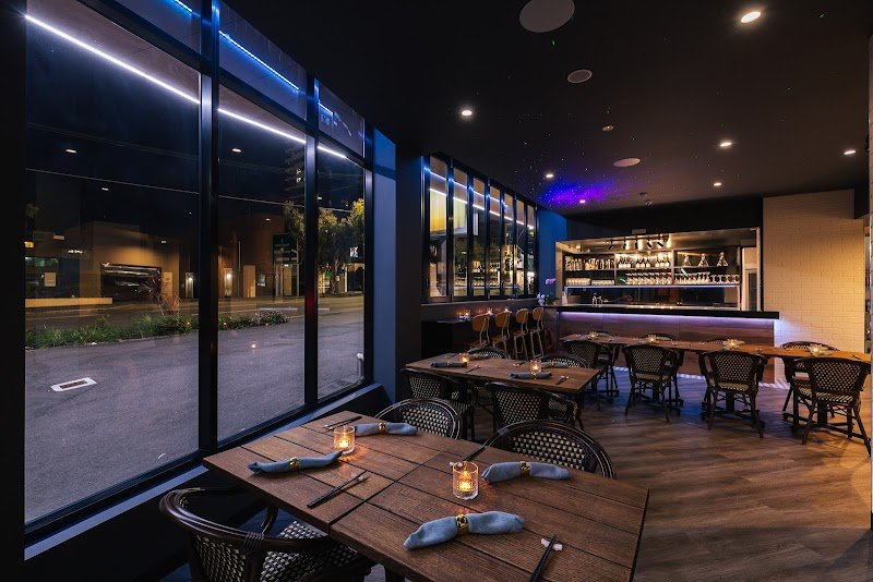 Magnolia - Modern Chinese ็ๅ
ฐโข็งๅจ