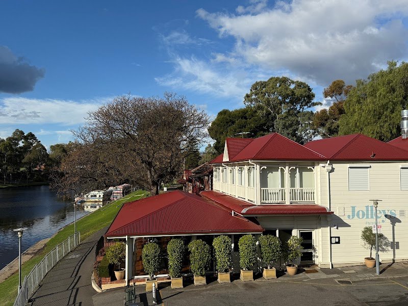 Jolleys Boathouse photo 8