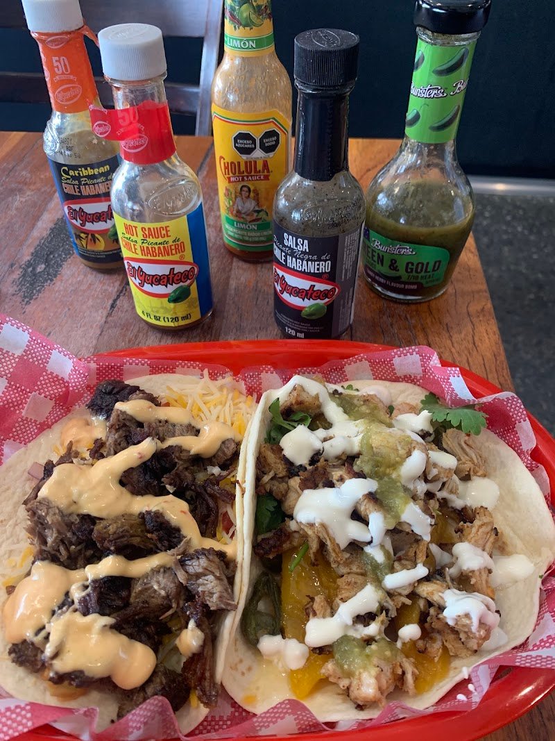 Hermanos En Cantina photo 7